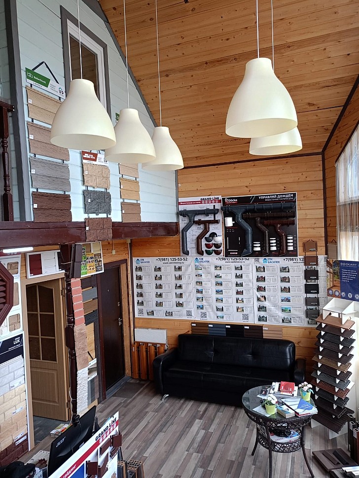 Санкт-Петербург, Кудрово, Мурманское шоссе, 12-й километр, дом 23. Выставка "Эксподом" на парковке Мега Дыбенко