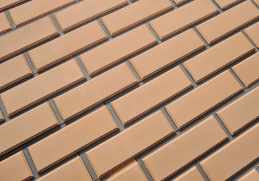 Фасадная плитка Кирисс Фасад, Гладкий кирпич с фаской и расшивкой шва. купить в Нижнем Новгороде