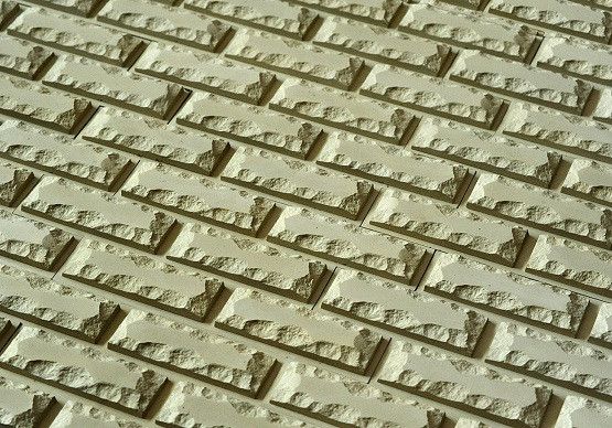 Фасадная плитка Кирисс Фасад Колотая фаска купить в Нижнем Новгороде