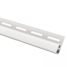 Завершающая планка для сайдинга белого цвета