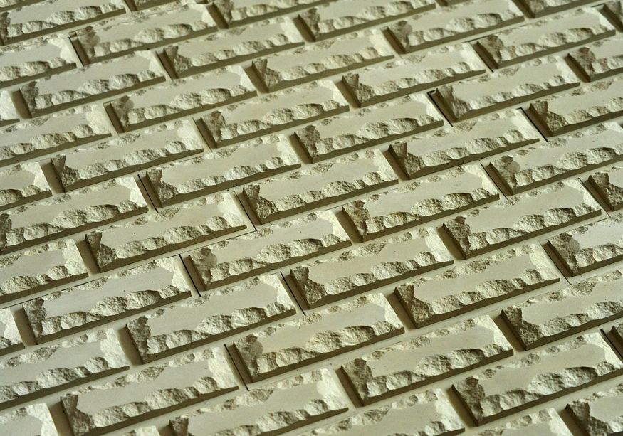 Фасадная плитка Кирисс Фасад с колотой фаской купить в Нижнем Новгороде